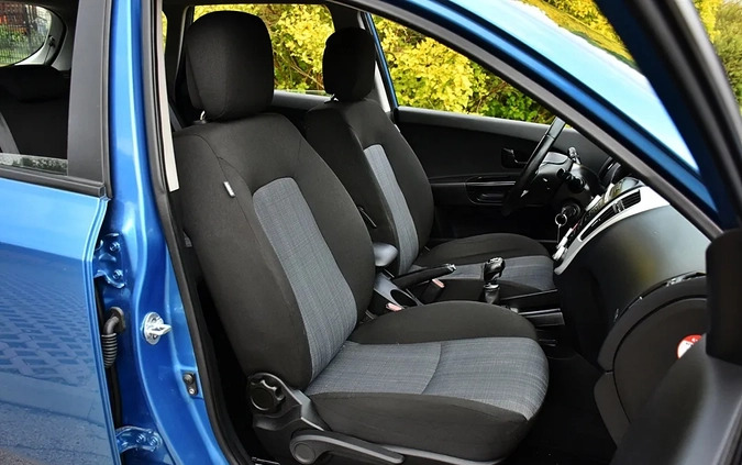 Kia Ceed cena 21500 przebieg: 189000, rok produkcji 2010 z Szadek małe 562
